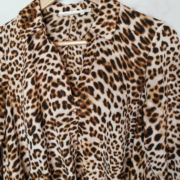 ALL IN FAVOR Leopard Long Sleeve Blouse XS - Picture 3 of 9